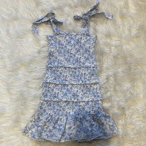 KatieJ dress size small